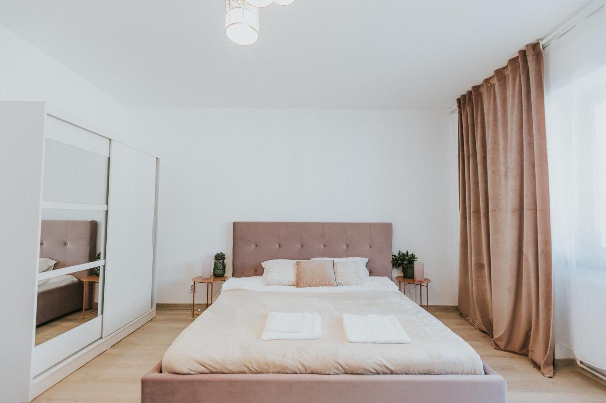 Victoria One Apartments Brasov Ngoại thất bức ảnh